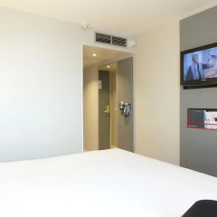Отель Kyriad Paris Nord Porte de St Ouen удобства в номере фото 2