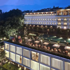 Padma Hotel Bandung 5* Номер Делюкс с различными типами кроватей фото 4