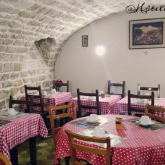 Отель Hôtel De Bordeaux питание