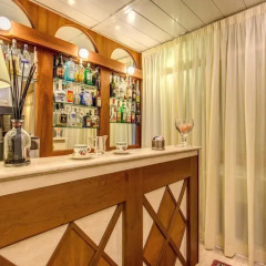Hotel Cortina гостиничный бар