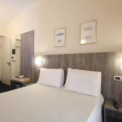 Hotel Urbani 3* Стандартный номер с различными типами кроватей фото 3