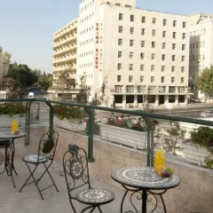 HI Jerusalem - Agron Hostel Израиль, Иерусалим - отзывы, цены и фото номеров - забронировать отель HI Jerusalem - Agron Hostel онлайн балкон
