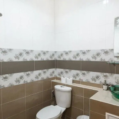Отель Bangtao Local House Rental ванная фото 2