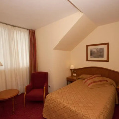 Hotel Hoyuela 4* Стандартный номер с различными типами кроватей фото 5