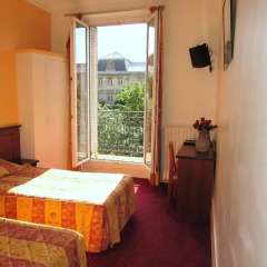 Отель Hôtel du Square dAnvers 2* Стандартный номер с различными типами кроватей фото 6
