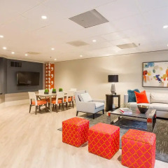 Отель Oakwood Crystal City развлечения