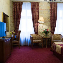 Hotel Rous 4* Улучшенный номер