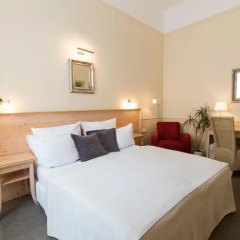 Unitas Hotel 4* Стандартный номер с двуспальной кроватью фото 3