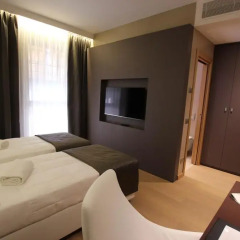 Отель Mokinba Hotels Baviera 4* Улучшенный номер с разными типами кроватей фото 50