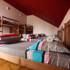 Хостел M42 Кровать в общем номере с двухъярусной кроватью фото 17