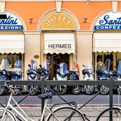 Hotel Hermes спортивное сооружение