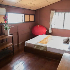 Отель Happy House On The Beach 3* Стандартный номер с двуспальной кроватью (общая ванная комната)