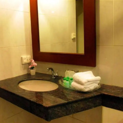 Отель Royal Ivory Sukhumvit Nana By Compass Hospitality 3* Улучшенный номер фото 2