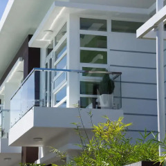 Отель Chau Plus Homestay балкон