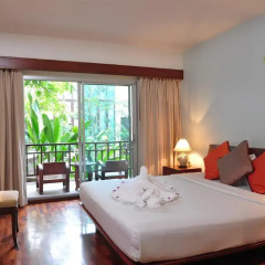 Отель Lomtalay Chalet Resort 3* Улучшенный номер с различными типами кроватей фото 3