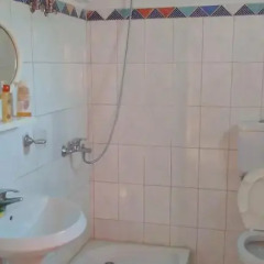 Отель Kenos Hostel Албания, Саранда - отзывы, цены и фото номеров - забронировать отель Kenos Hostel онлайн ванная