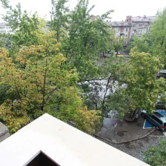 Отель Brown Cottage Apartment Болгария, София - отзывы, цены и фото номеров - забронировать отель Brown Cottage Apartment онлайн балкон