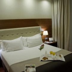 Hotel Silken Coliseum 4* Номер Комфорт с различными типами кроватей фото 3