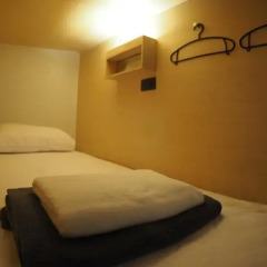 Отель Box Poshtel Phuket Кровать в общем номере с двухъярусной кроватью фото 7