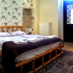Отель Garden House 2* Стандартный номер с двуспальной кроватью фото 2