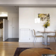 Отель Araba Attic Apartment by FeelFree Rentals Испания, Сан-Себастьян - отзывы, цены и фото номеров - забронировать отель Araba Attic Apartment by FeelFree Rentals онлайн комната для гостей фото 4