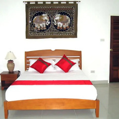 Jomtien Hostel Стандартный номер с двуспальной кроватью фото 10
