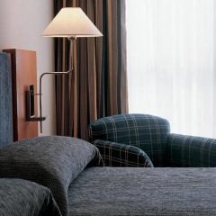 Отель NH Cornellá 3* Стандартный номер с различными типами кроватей