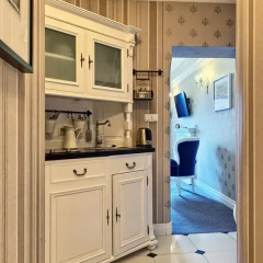 Отель SleepWalker Boutique Suites 3* Номер Делюкс с двуспальной кроватью фото 25