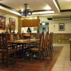 Отель Crown Regency Residences - Cebu 3* Стандартный номер с различными типами кроватей
