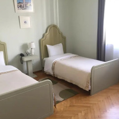 Отель de Paris Албания, Тирана - отзывы, цены и фото номеров - забронировать отель de Paris онлайн комната для гостей