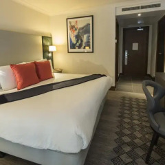 Отель Crowne Plaza London Kensington 4* Стандартный номер с различными типами кроватей фото 9