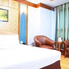 Отель The Bavana Surawong Bangkok 3* Стандартный номер фото 11
