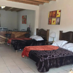 Hotel Doña Crucita 2* Номер с общей ванной комнатой с различными типами кроватей (общая ванная комната) фото 2