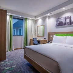 Отель Hampton by Hilton Istanbul Zeytinburnu 2* Стандартный номер с различными типами кроватей