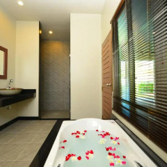 Отель Ban Thai Villa Пхукет спа