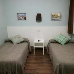 Отель Hostal Lesseps 2* Стандартный номер
