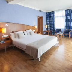 Delfin Hotel 4* Люкс разные типы кроватей
