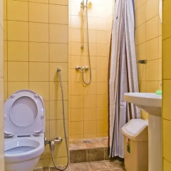 Hostel Tsentralny Кровать в мужском общем номере с двухъярусной кроватью фото 5