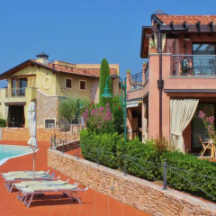 Отель Garda Resort Манерба-дель-Гарда бассейн фото 2