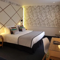 Отель Hôtel Jardin le Bréa 3* Стандартный номер с различными типами кроватей