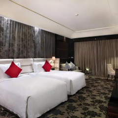 Отель Chateau Star River Guangzhou 4* Номер Делюкс с различными типами кроватей фото 2
