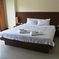 Sharaya Patong Hotel 3* Улучшенный номер с различными типами кроватей фото 2