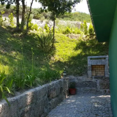 Отель Turismo Castelo De Gouveia Марку-ди-Канавезиш парковка
