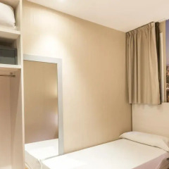 Отель Hostal Bcn Ramblas сейф в номере