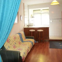 Отель Blue door 105 Belmonte St. Central комната для гостей