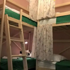 Гостиница Lucky Place Кровать в женском общем номере с двухъярусной кроватью фото 2