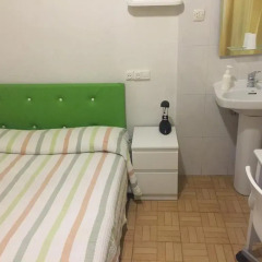 Отель Hostal Murcia Стандартный номер с различными типами кроватей (общая ванная комната)