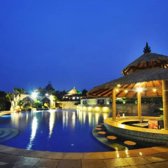 Отель Riyuegu Hotsprings Resort бассейн фото 3