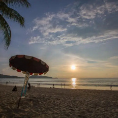 Golden House Hotel Patong Beach пляж