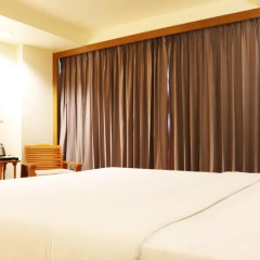 Sunshine Hotel And Residences 3* Стандартный номер с различными типами кроватей фото 11